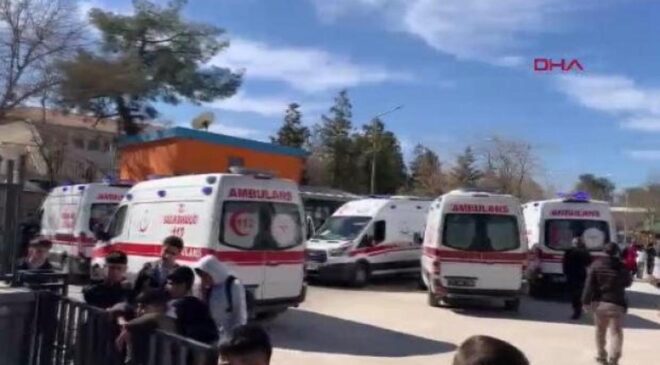 Ortaokulda cıva zehirlenmesi iddiası: Çok sayıda öğrenci hastaneye kaldırıldı!