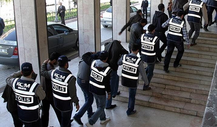 Şanlıurfa'da tefeci operasyonu: 4,2 Milyar TL hesap hareketi bulunan 37 şüpheli yakalandı