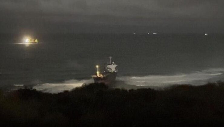 Sarıyer açıklarında kargo gemisi karaya oturdu