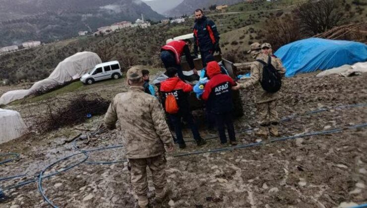 Siirt’te fırtına ve sağanak çadırları yıktı: 20 kişi tahliye edildi