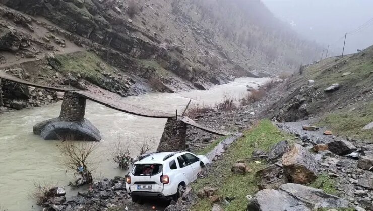 Şırnak’ta otomobil şarampole devrildi: İki kişi yaralandı