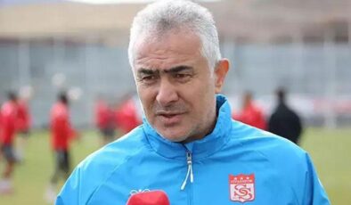 Sivasspor, teknik direktör Mehmet Altıparmak ile yollarını ayırdı