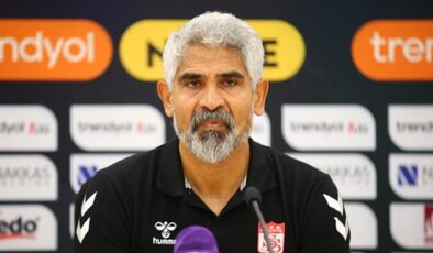 Sivasspor Teknik Direktörü İsmet Taşdemir’den Adana Demirspor maçı değerlendirmesi