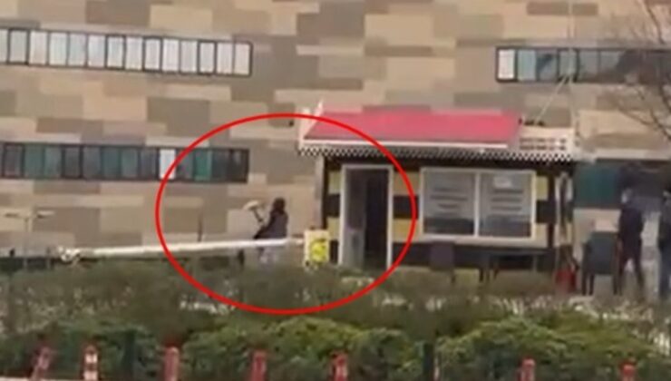 Taksiye binemeyen kadın durağı savaş alanına çevirdi: O anlar kamerada