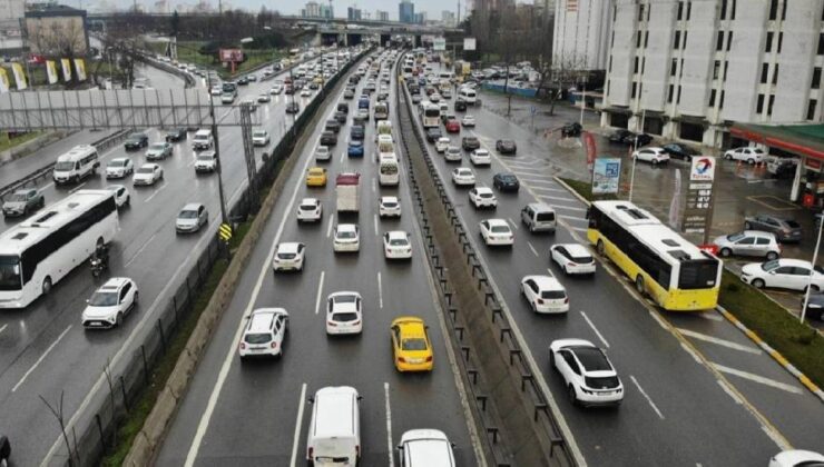 Trafikte bunu yapan şimdi gerçekten yandı: Meclis'ten geçti 140 bin lira cezası var