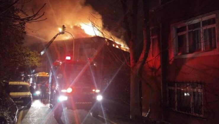 Üsküdar’da 7 katlı binada korkutan yangın