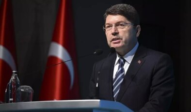 Yılmaz Tunç: Akın Gürlek’e görevinde üstün muvaffakiyetler diliyorum