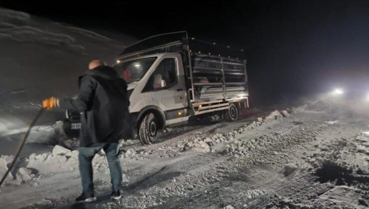 145 yol ulaşıma kapandı! Yolda mahsur kaldılar