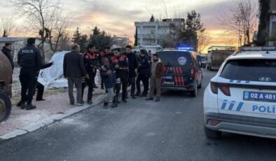 Adıyaman’da iki aile arasında taşlı sopalı kavga: 2 yaralı, 10 gözaltı