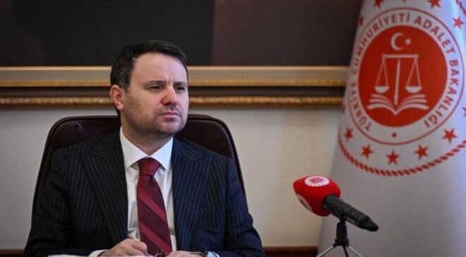 Bakan Gürlek açıkladı! Hakimlere 10 yıl şartı