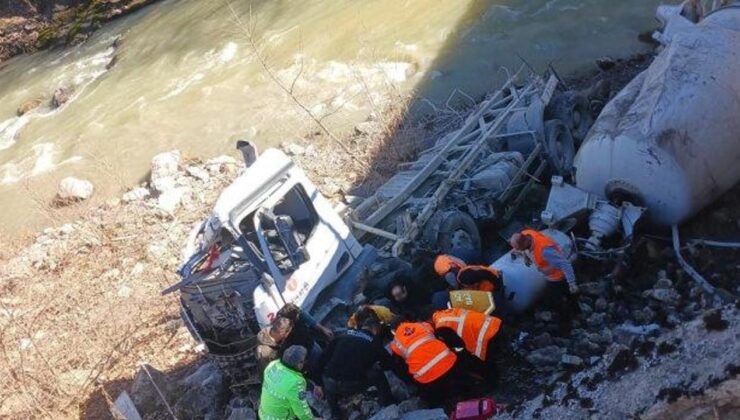 Beton mikseri dere yatağına uçtu: Bir kişi yaralandı!