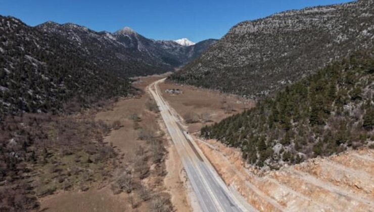 Bir ay sular altında kaldı: Antalya-Konya yolu yeniden açıldı