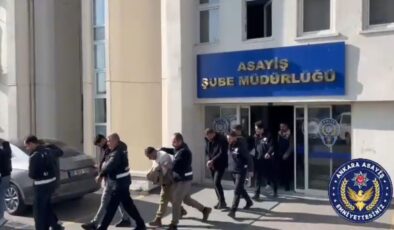 Borsada yatırım vaadiyle dolandırıcılık yapanlara operasyon: 65 gözaltı