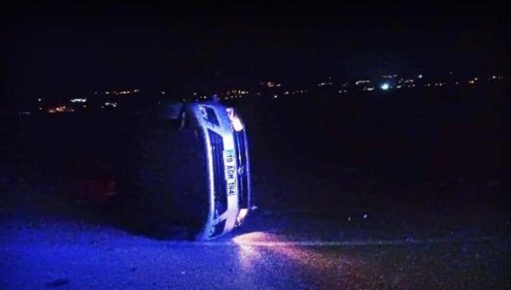 Çorum’da otomobille polis aracı çarpıştı: 1’i polis, 3 yaralı