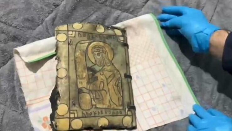 Deri üzerine altın işlemeli tılsım kitabı ele geçirildi!