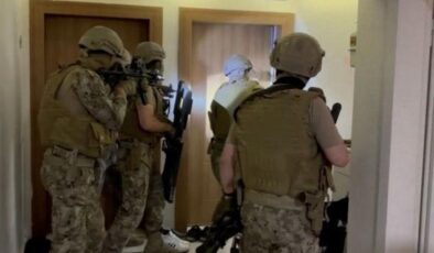 Diyarbakır’da suç örgütüne yönelik operasyonda 10 zanlı tutuklandı