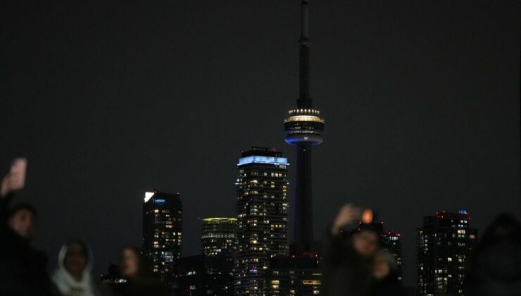 Dünyanın en yüksek üçüncü kulesi karanlığa gömüldü! Sebebi çok daha dikkat çekici