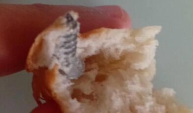 Elazığ’da ekmeğin içinden vida çıktı