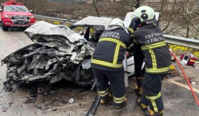 Feci kaza nişanlı çifti hayattan kopardı