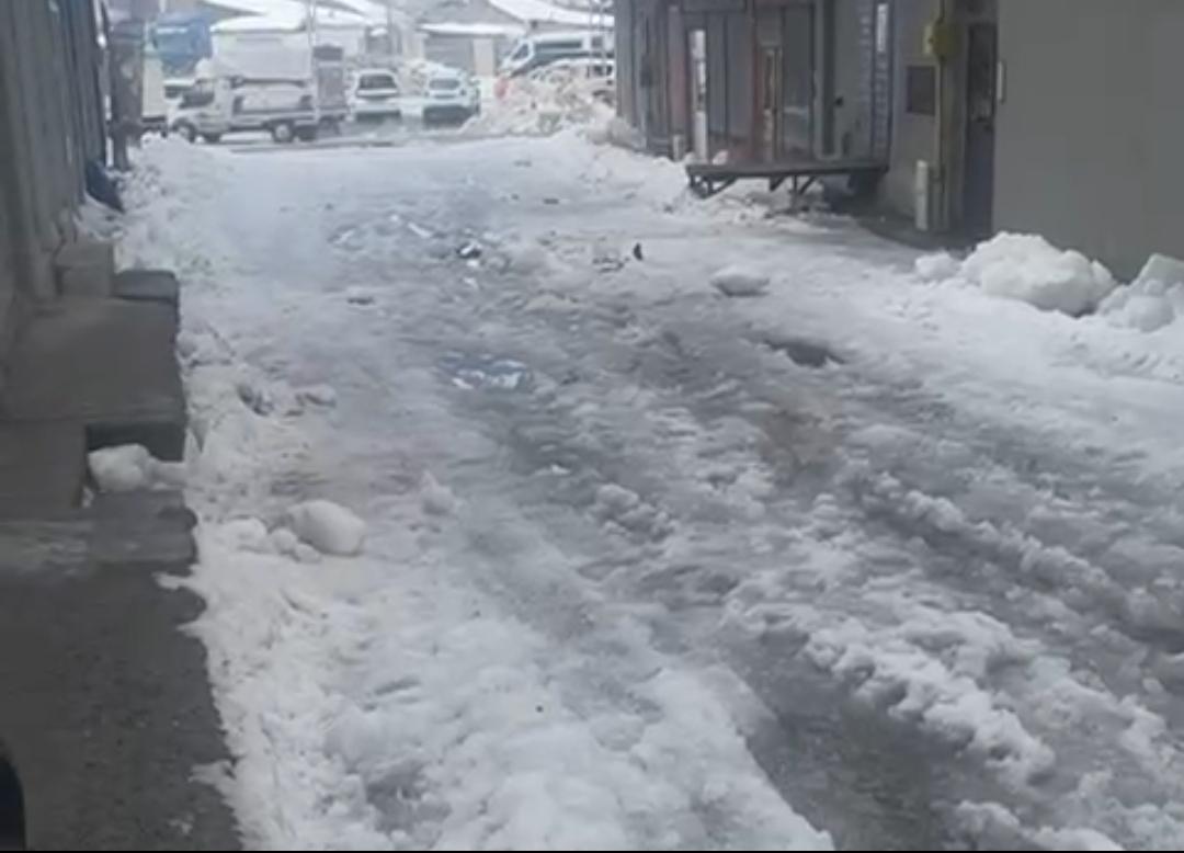 GÖLE’DE KARLA MÜCADELEDE YENİ YÖNTEM: “ERİMESİNİ BEKLİYORUZ” MODELİ