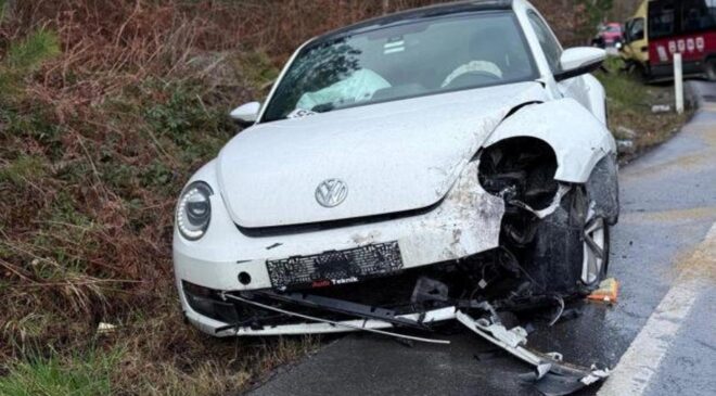 Hatalı sollama zincirleme kazaya neden oldu: 1 ölü, 4 yaralı