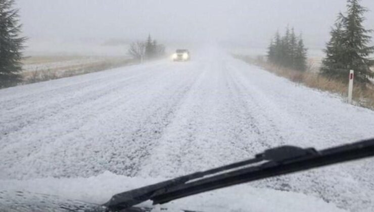 Haymana-Polatlı yolu beyaza büründü