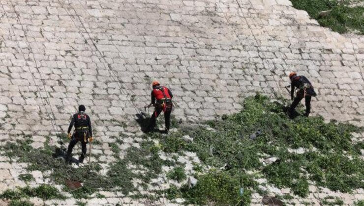 İHH’dan Halep Kalesi’nde temizlik ve düzenleme çalışması