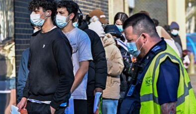 İngiltere’de korkutan salgın! Uzmanlar "süper bulaşma" diyerek uyardı