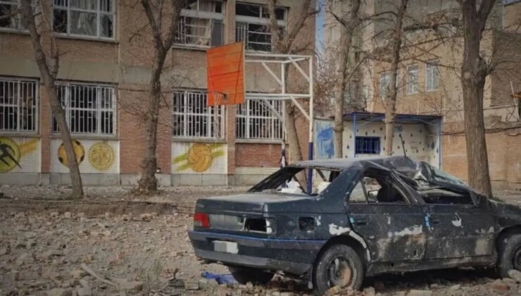 İsrail yine okul vurdu! Tamamen yıkıldı