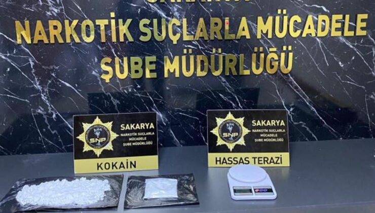 İstanbul’da aldıkları zehirle otobüse bindiler: Sakarya otogarında kıskıvrak yakalandılar