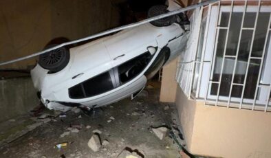 İstanbul’da mahalleyi ayağa kaldıran kaza: 8 metre yüksekten düştü!
