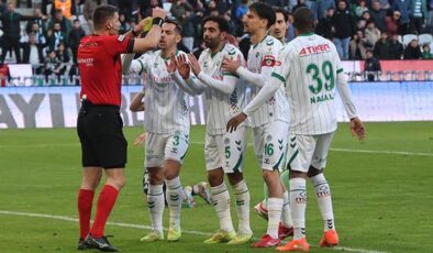Konyaspor’da penaltı isyanı… ‘Hakem bizi katletti, katledildik!’