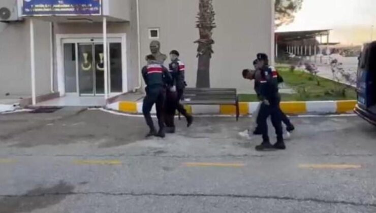 Kur’an-ı Kerim’lere zarar veren 2 kişi tutuklandı