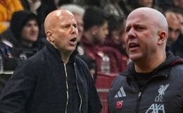 Liverpool teknik direktörü Arne Slot’tan sakatlık açıklaması: ‘G.Saray maçında oynayacak’
