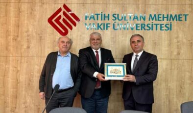 Mahmut Bıyıklı FSMÜ’de ‘İstiklâl Şairi Mehmet Âkif Ersoy’u’ anlattı