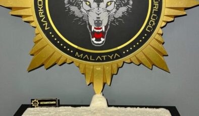 Malatya’da yolcu otobüsünde narkotik araması: 11 kiloyu aşkın zehir yakalandı