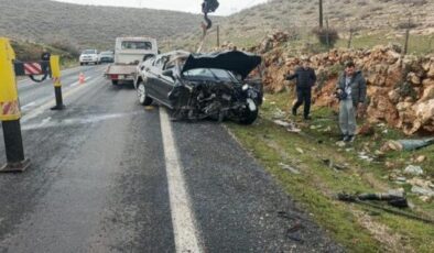 Mardin’de kontrolden çıkan otomobil takla attı: 3 yaralı