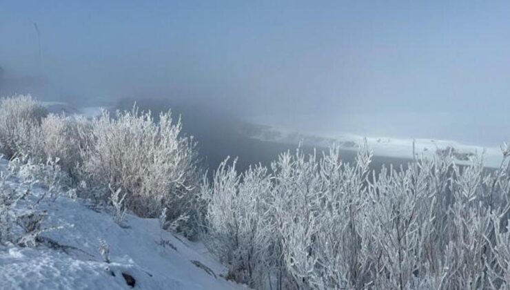 Mart ayında -25 dereceyi gördüler: Kent merkezi buz kesti!