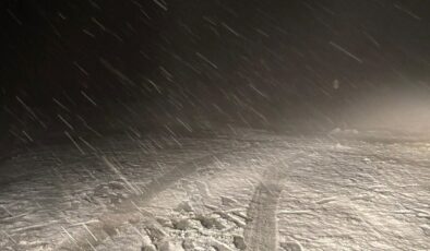 Tatil cennetine nisan ayına günler kala lapa lapa kar yağdı