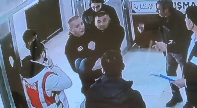 Türk polisi yaptığı hareketle gönülleri fethetti