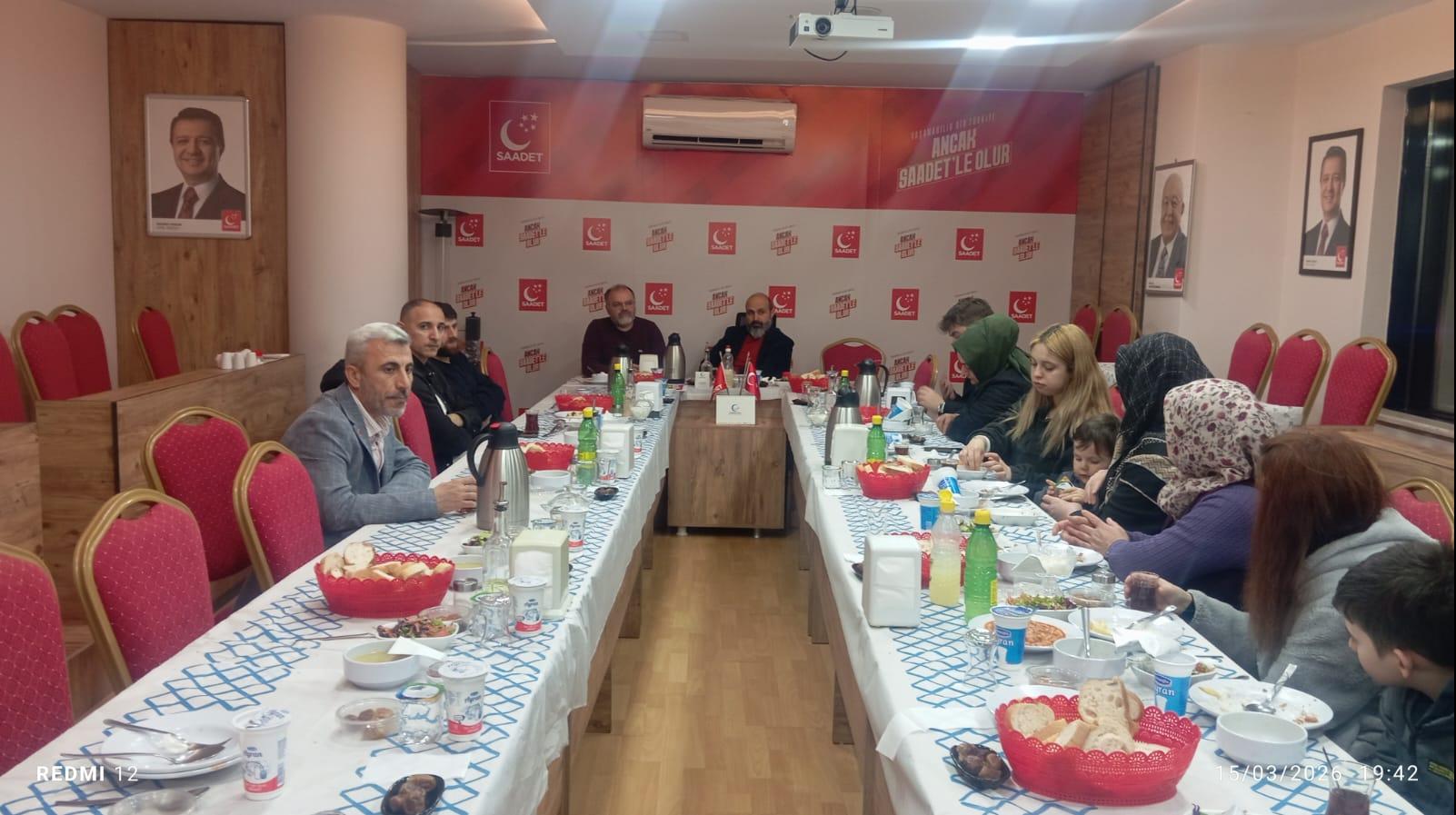 Ucuz konut vaadi mağdur etti:Vatandaşlar Saadet Partisi’ne başvurdu