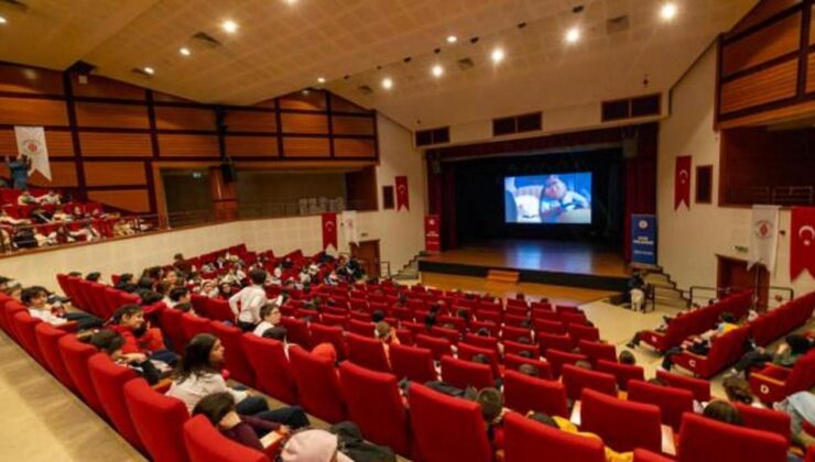 Ümraniye’de sanat rüzgarı: Çocukların neşesi kültür merkezlerini ısıtıyor