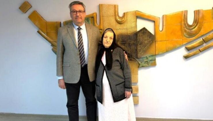 72 yaşındaki kadından 3,7 kiloluk tümör çıkarıldı