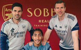 Arsenal, 16 yaşındaki Marli Salmon ile ön sözleşme imzaladı