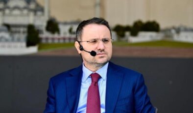 Bakan Gürlek Edirne’de gençlerle buluştu: Adaleti hızlandırmak en büyük hedefimiz