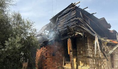 Burdur’da korkutan yangın: Kullanılamaz hale geldi!