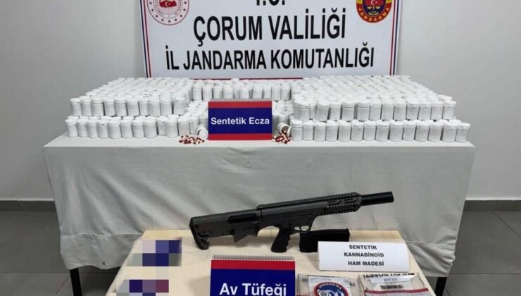 Çorum’da dev zehir operasyonu: Bağ evinden on binlerce uyuşturucu hap çıktı!