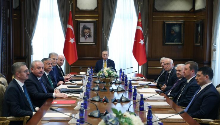 Cumhurbaşkanlığı Yüksek İstişare Kurulu toplandı! Terörsüz Türkiye ve ateşkes vurgusu