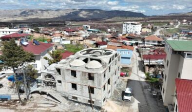 Depremde yıkıldı, umutla yükseliyor: Balaban Çarşı Camii için gözler hayırseverlerde