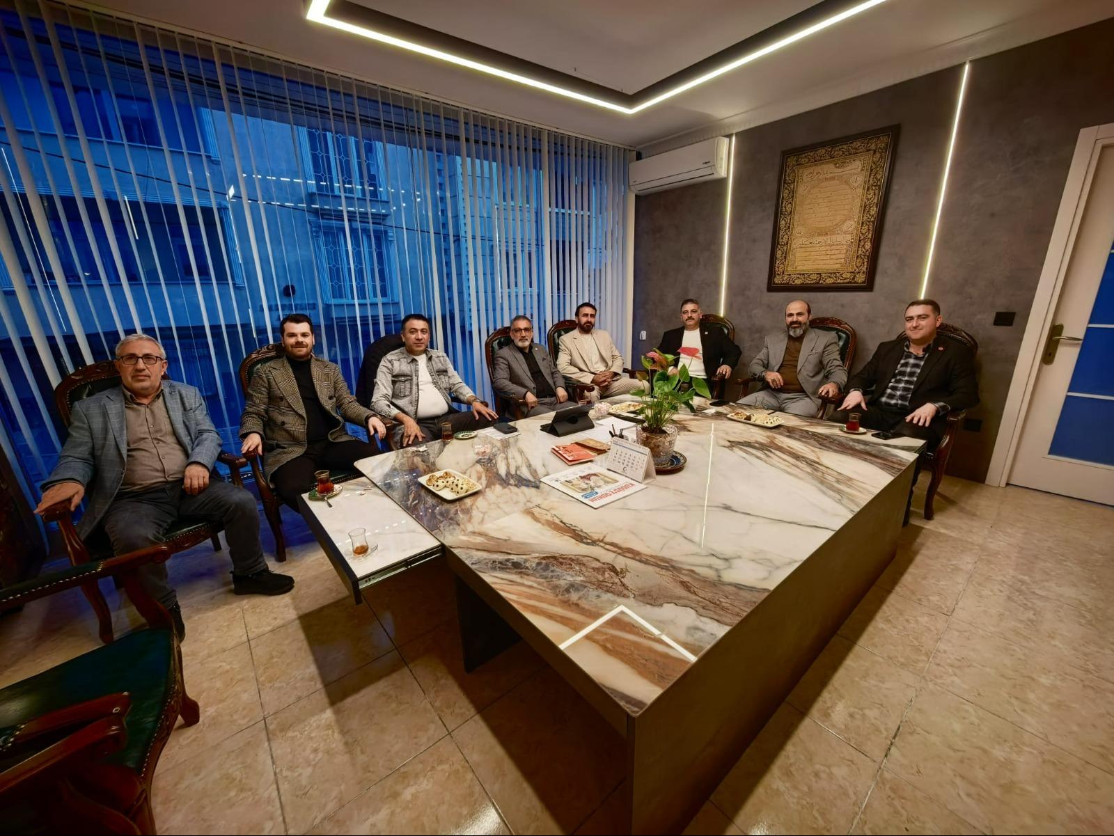 Esenyurt’ta 9 Partiden Ortak Çağrı: “Parkımıza Sahip Çıkalım!”